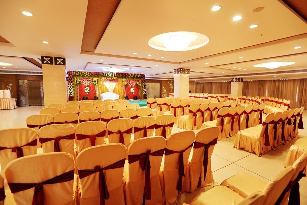 Hotel Swagath Grand Nagole Haiderabad Buitenkant foto