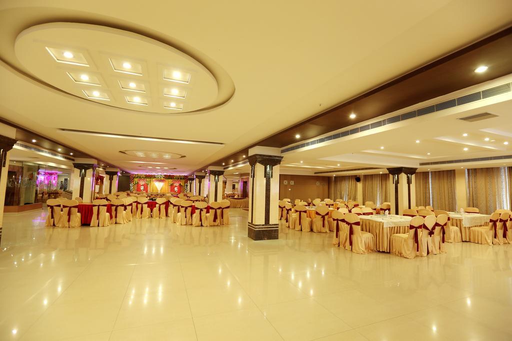 Hotel Swagath Grand Nagole Haiderabad Buitenkant foto