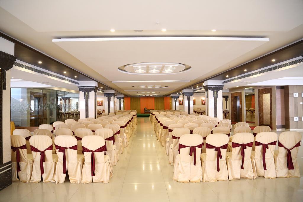 Hotel Swagath Grand Nagole Haiderabad Buitenkant foto