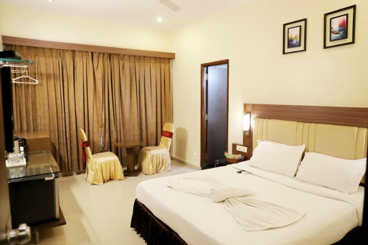 Hotel Swagath Grand Nagole Haiderabad Buitenkant foto
