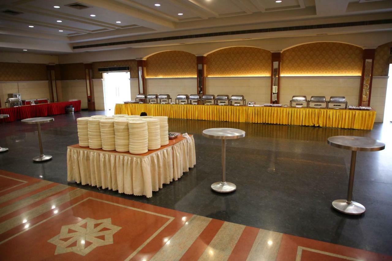 Hotel Swagath Grand Nagole Haiderabad Buitenkant foto
