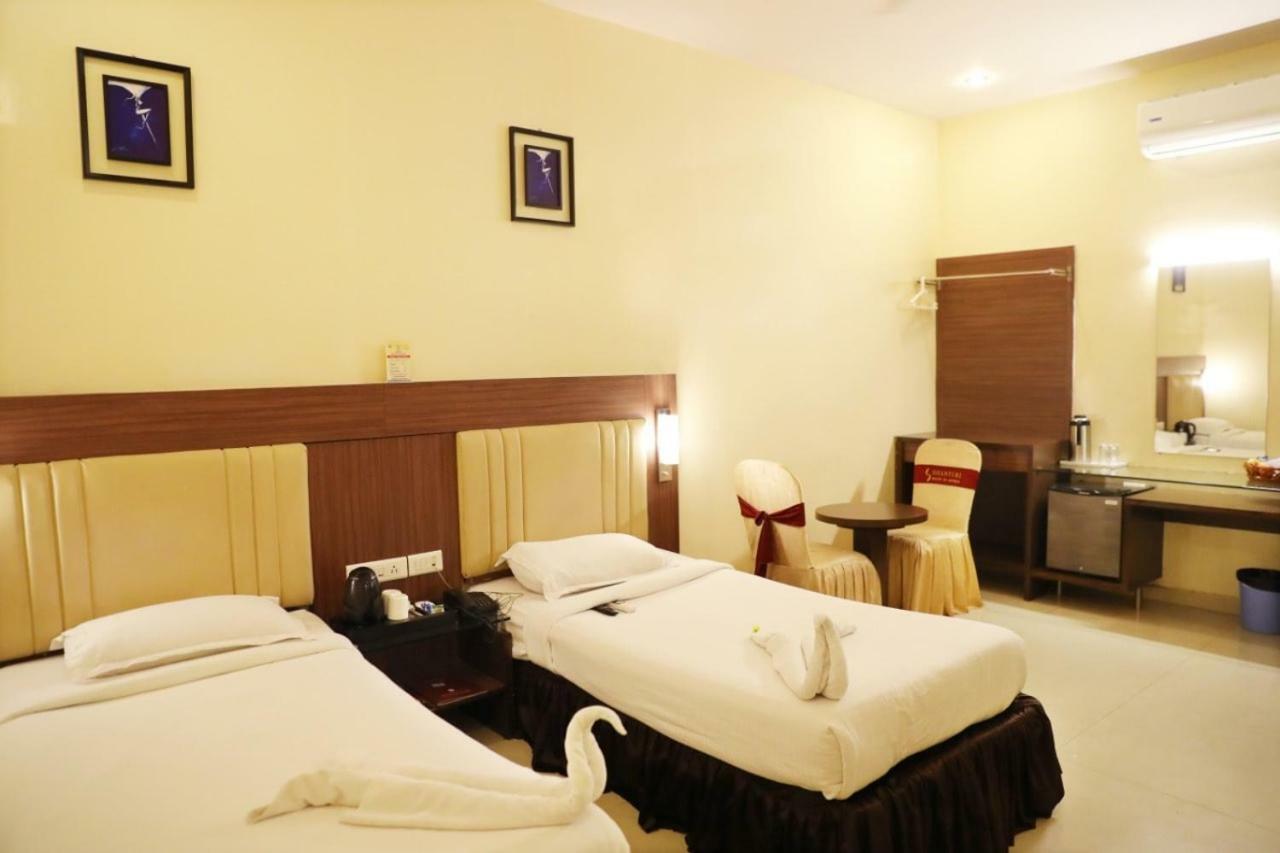Hotel Swagath Grand Nagole Haiderabad Buitenkant foto